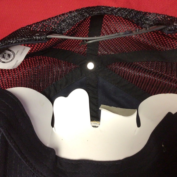 NHL BOSTON Bruins new hat - Picture 2 of 3